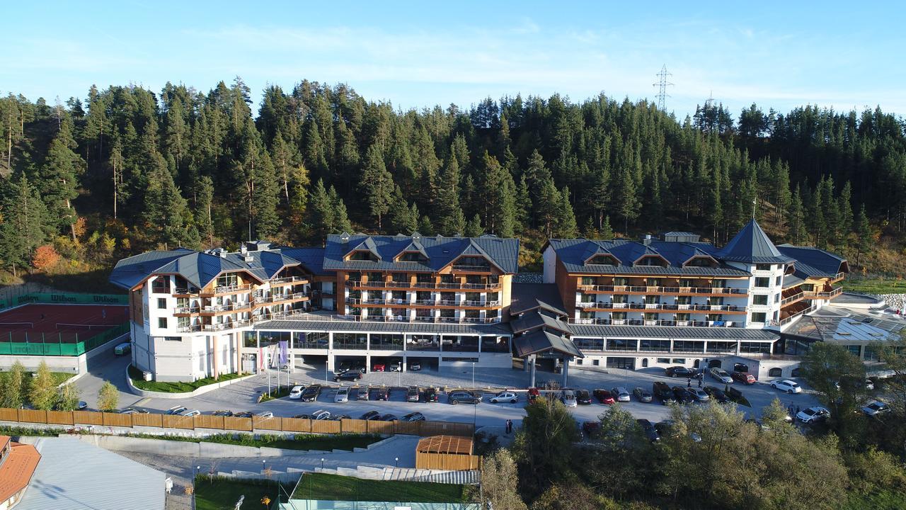 Hot Springs Medical And Spa Banya  Exterior photo