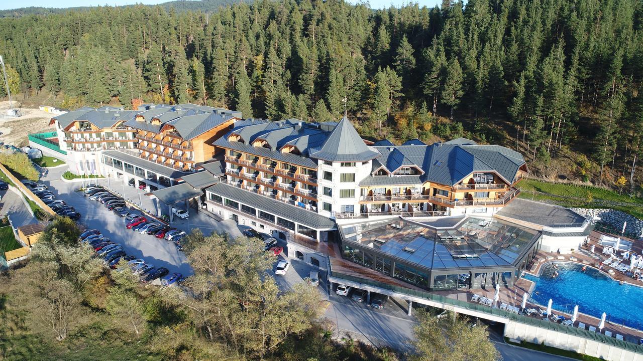 Hot Springs Medical And Spa Banya  Exterior photo